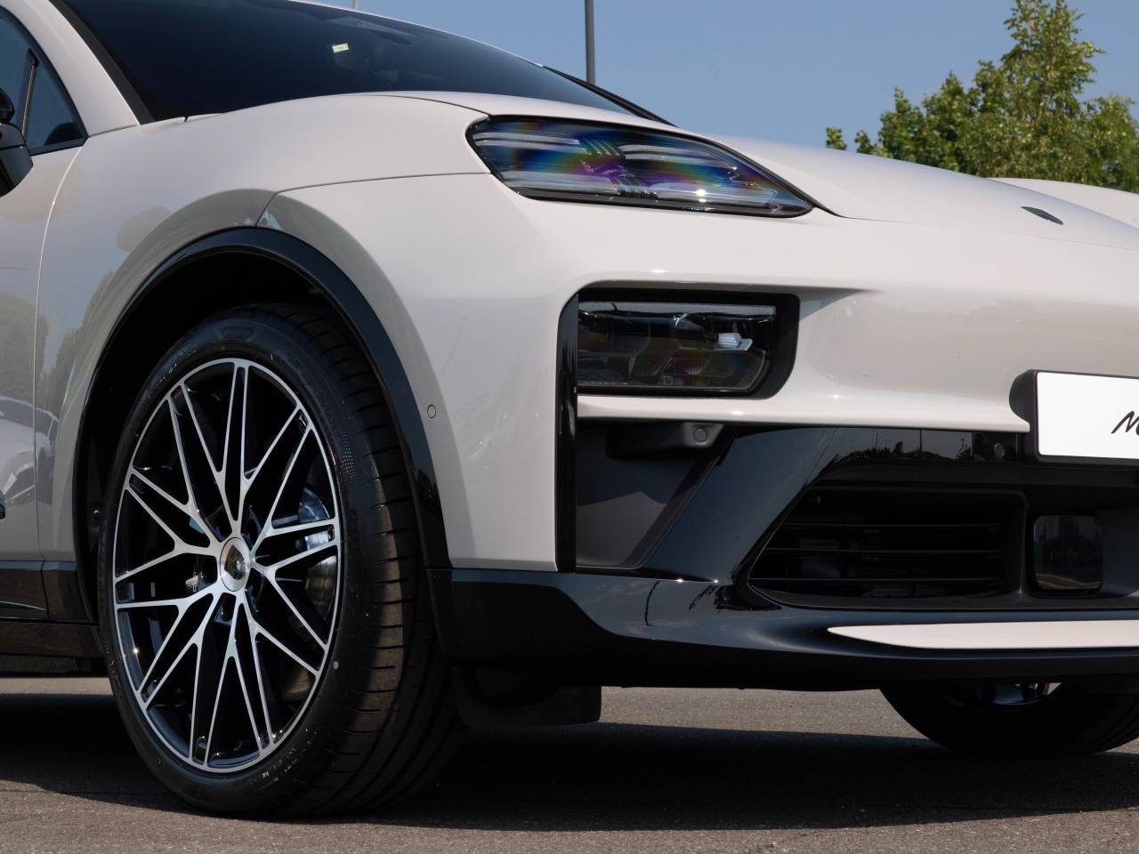 Macan (90) image 26