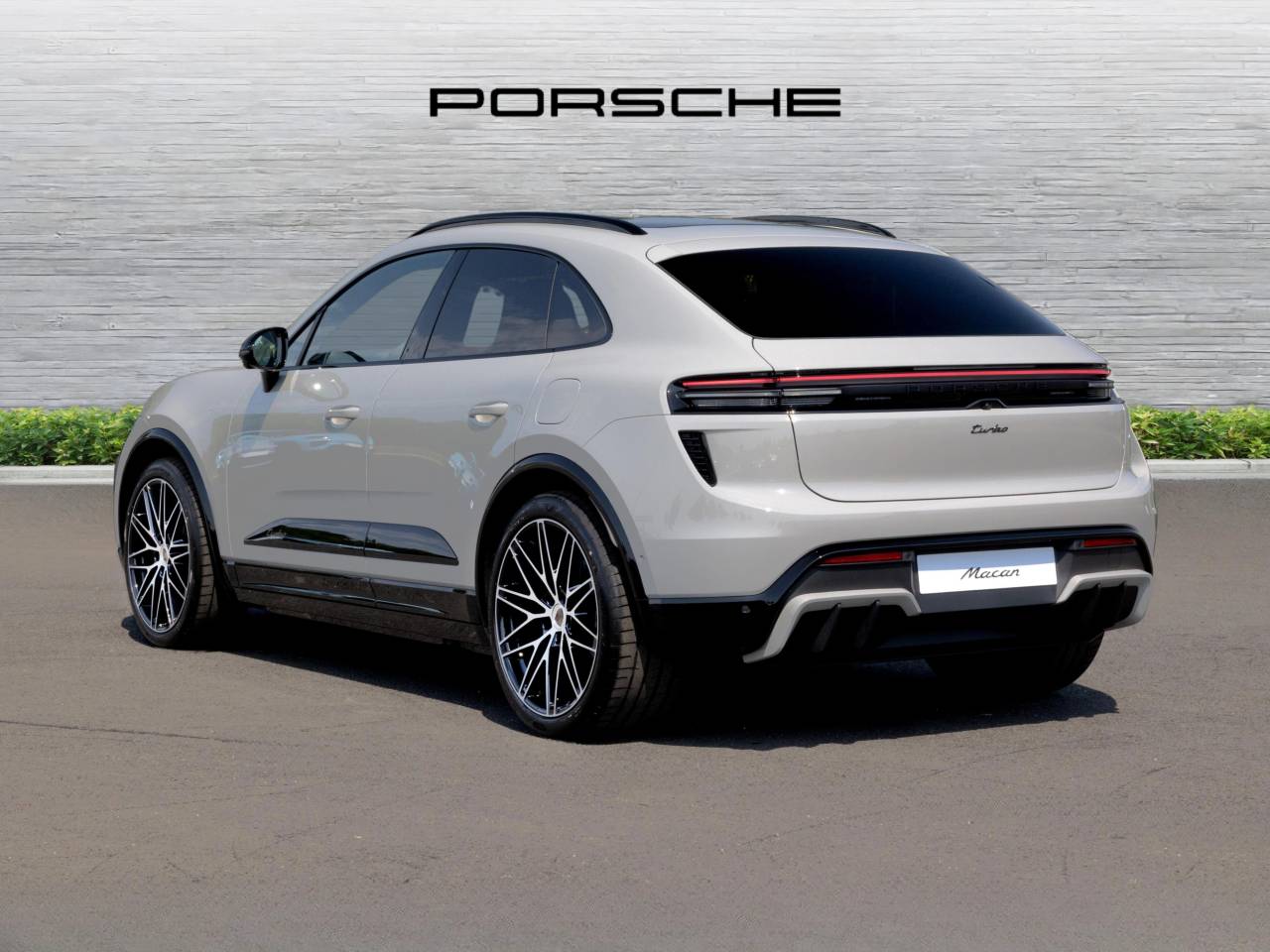 Macan (90) image 11