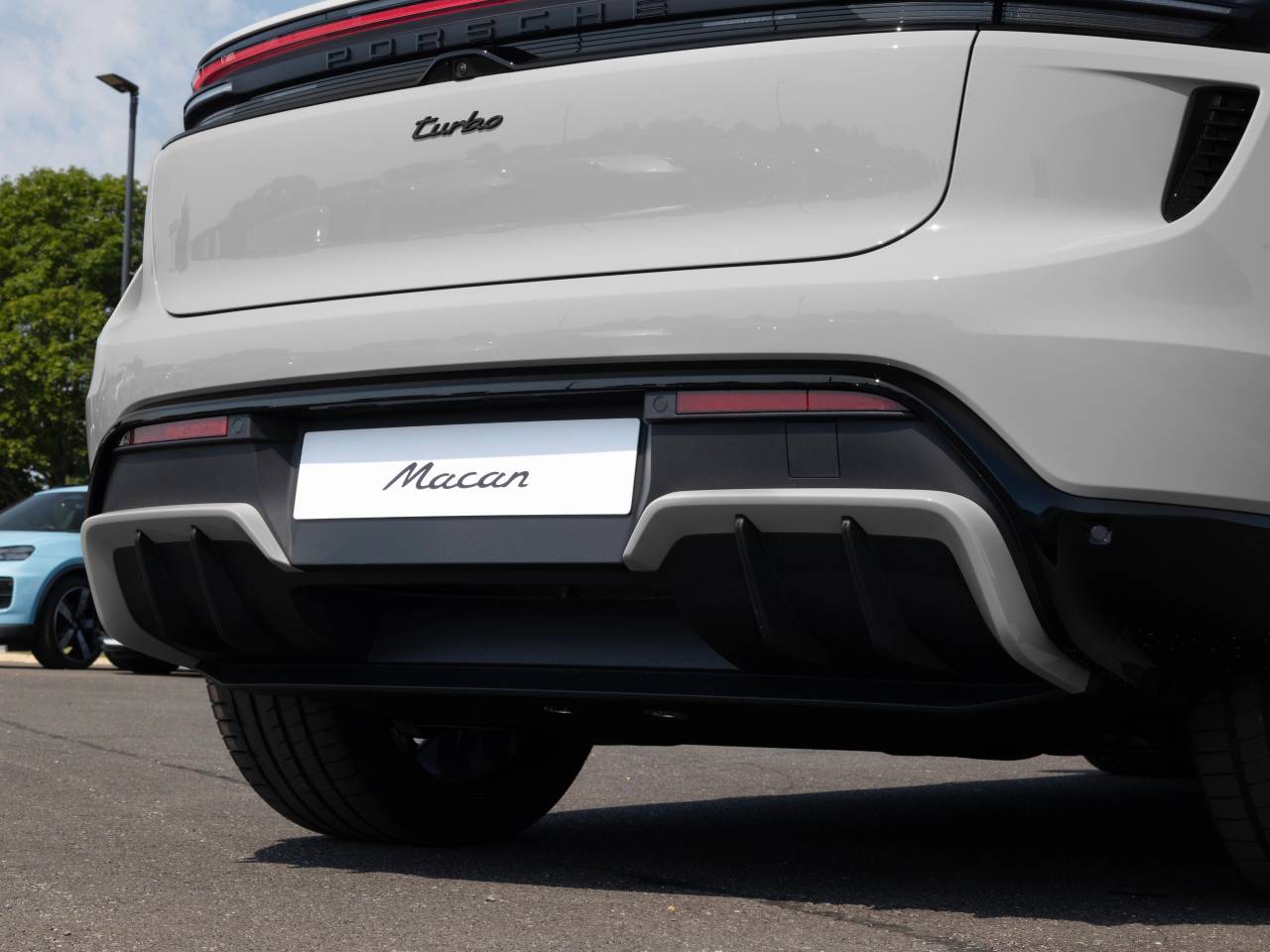 Macan (90) image 39