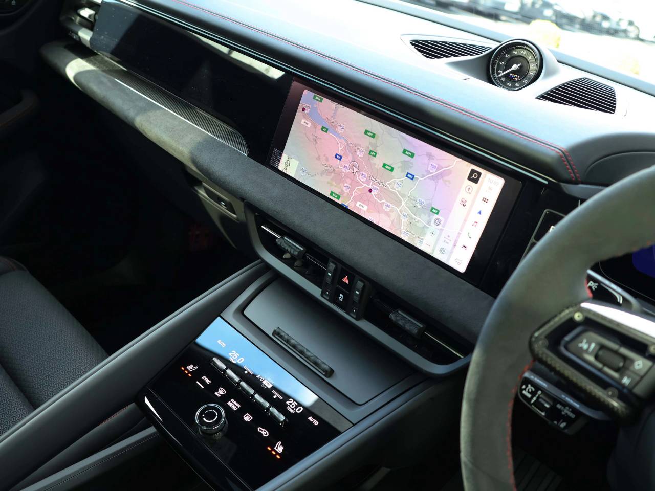 Macan (70) image 16