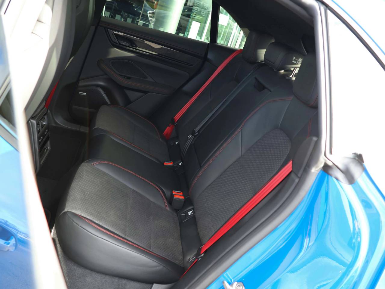 Macan (70) image 20
