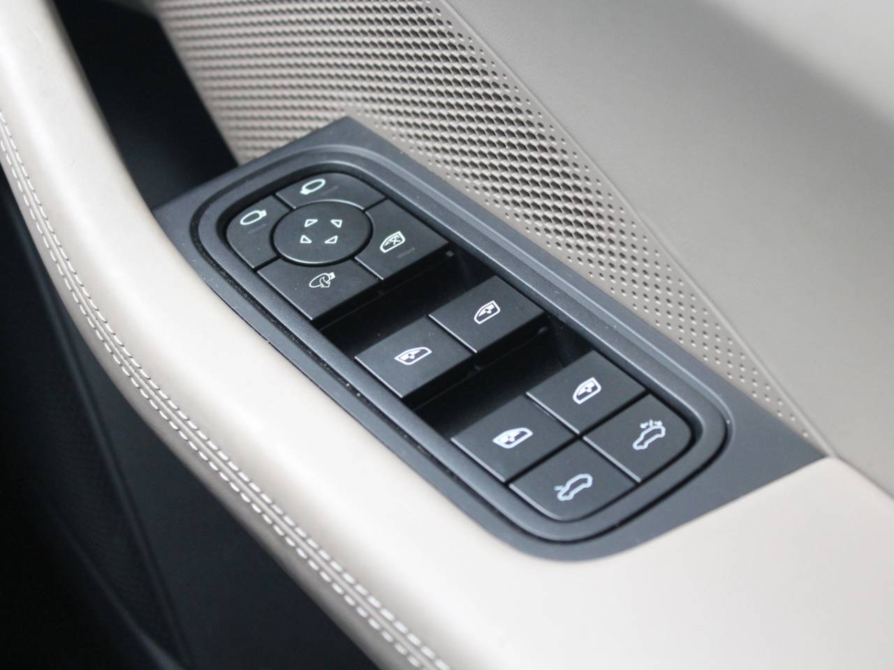 Macan 4S (6) image 28