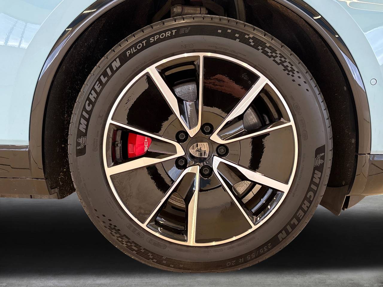 Macan TURBO (2) image 13