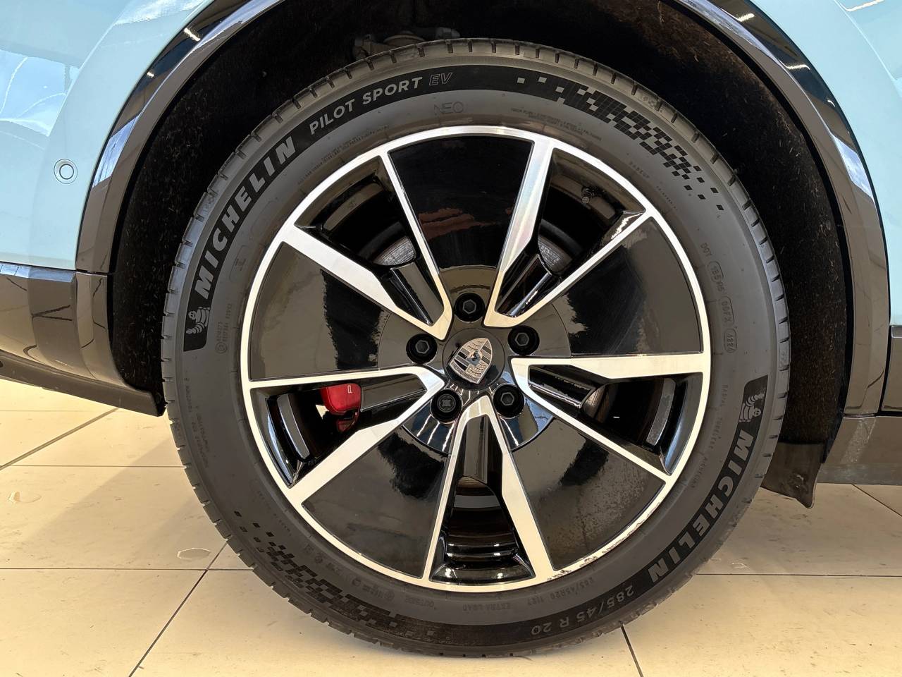 Macan TURBO (2) image 19
