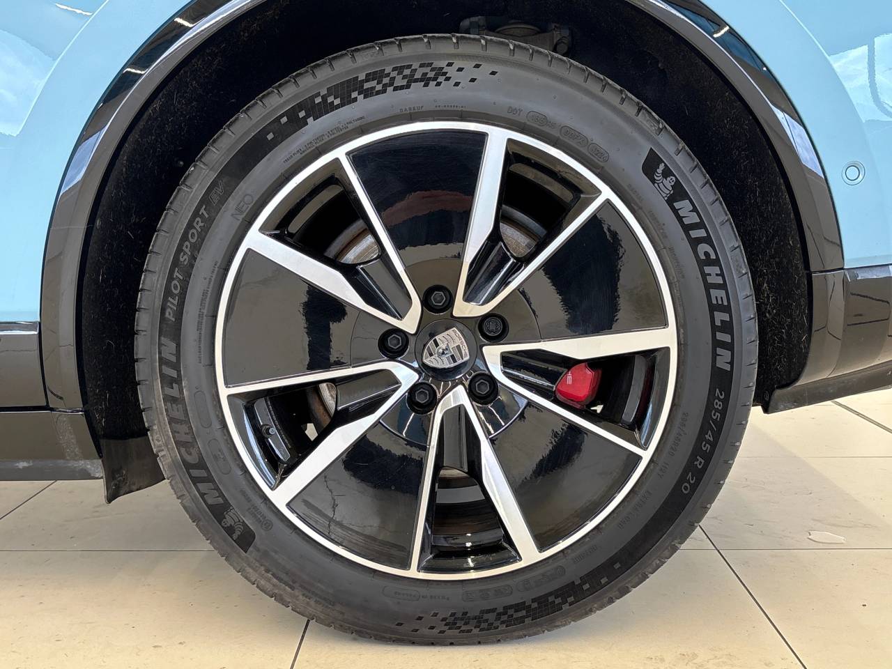 Macan TURBO (2) image 17