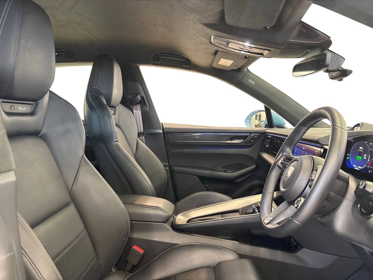 Macan TURBO (2) image 21