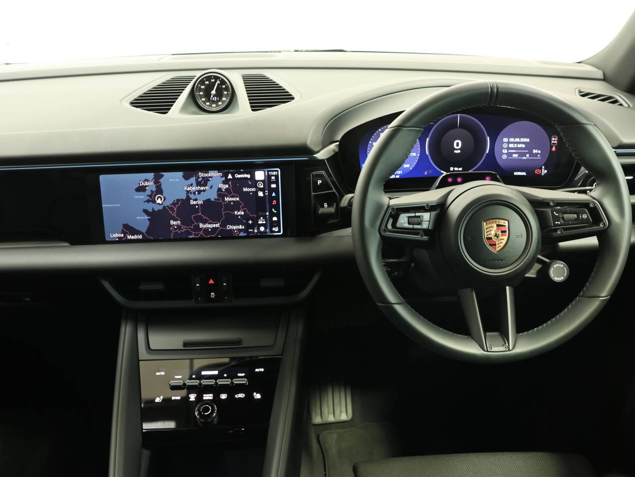 Macan BASE (13) image 04