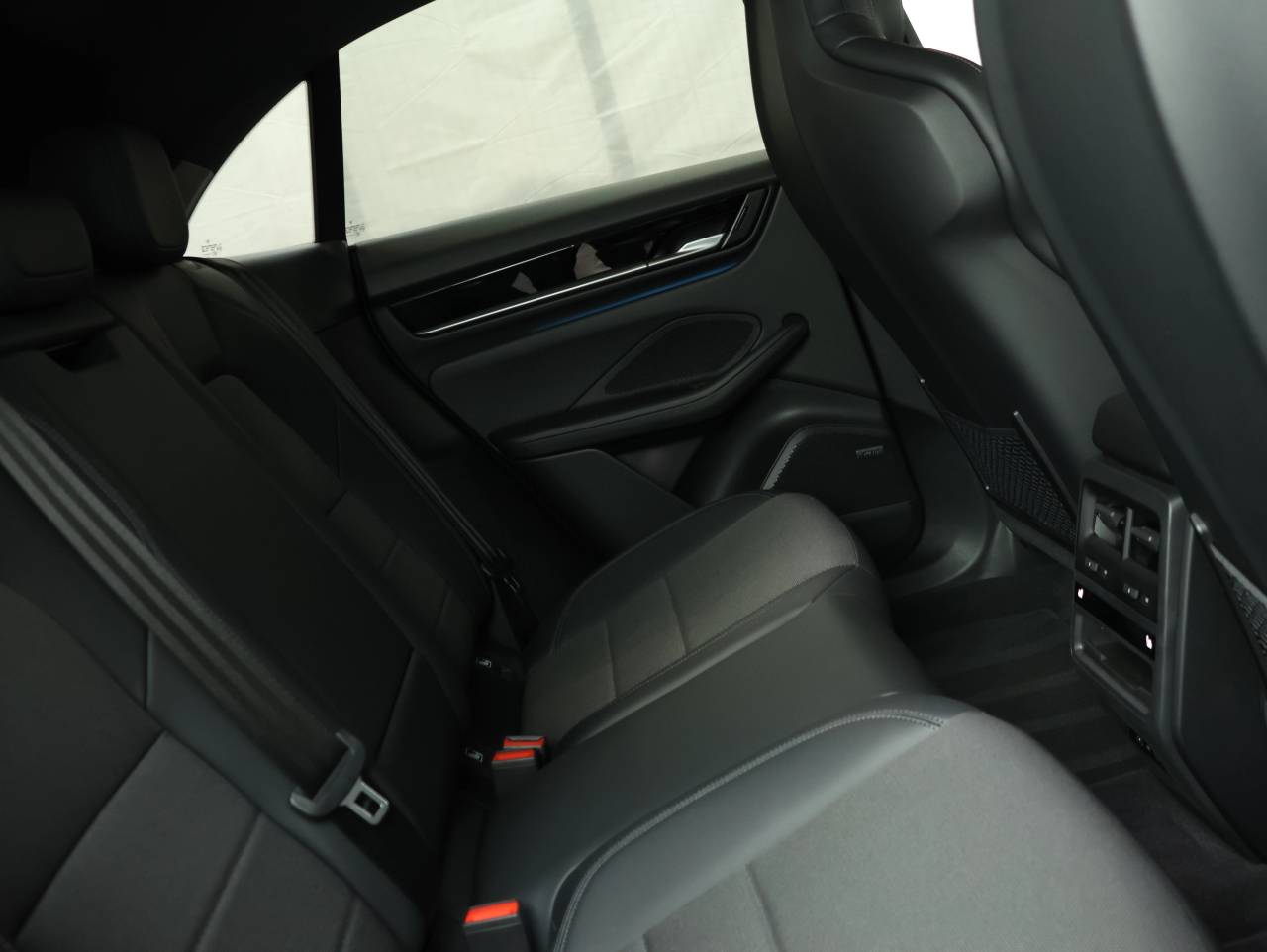 Macan BASE (13) image 22