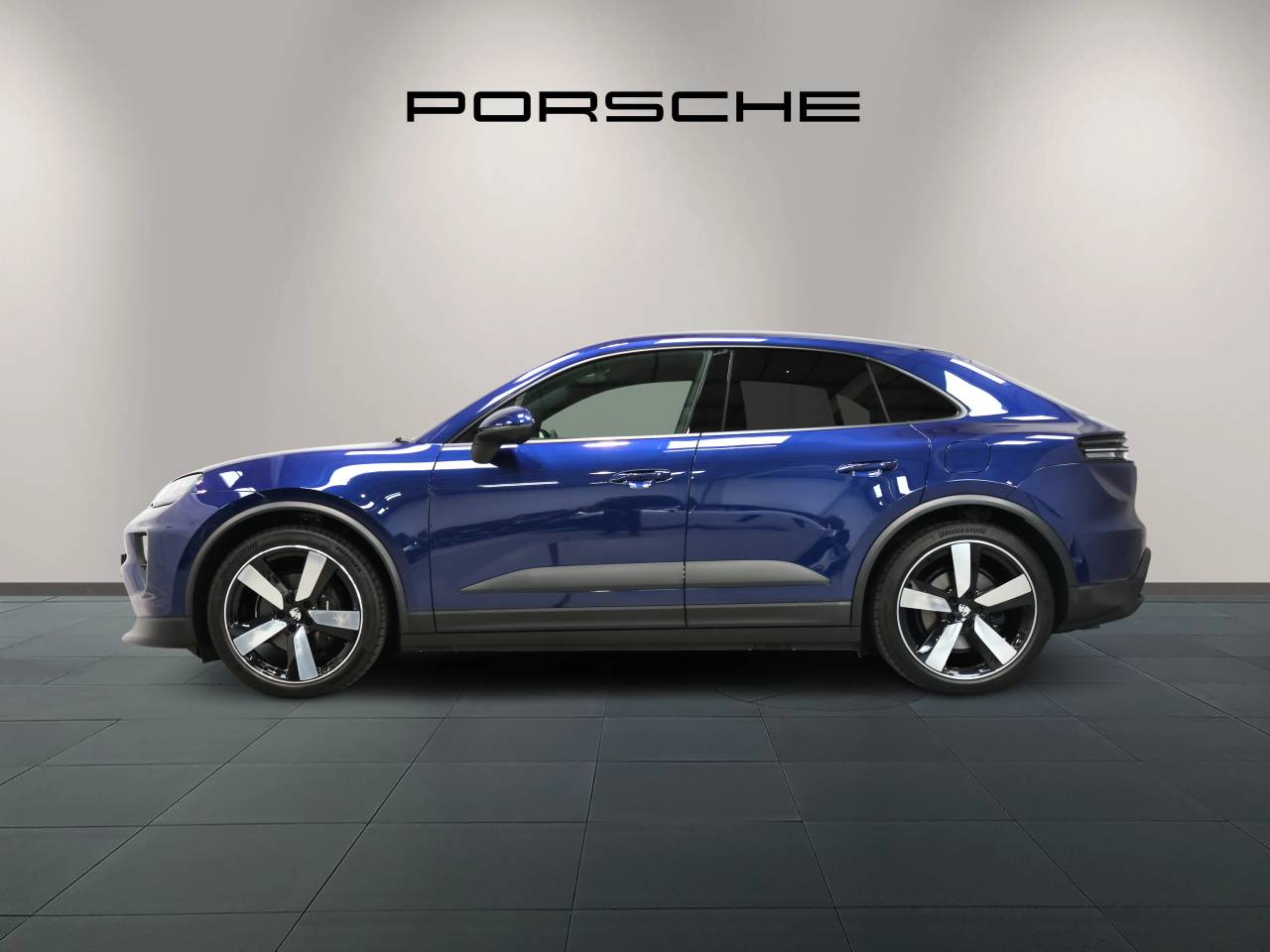 Macan BASE (13) image 03