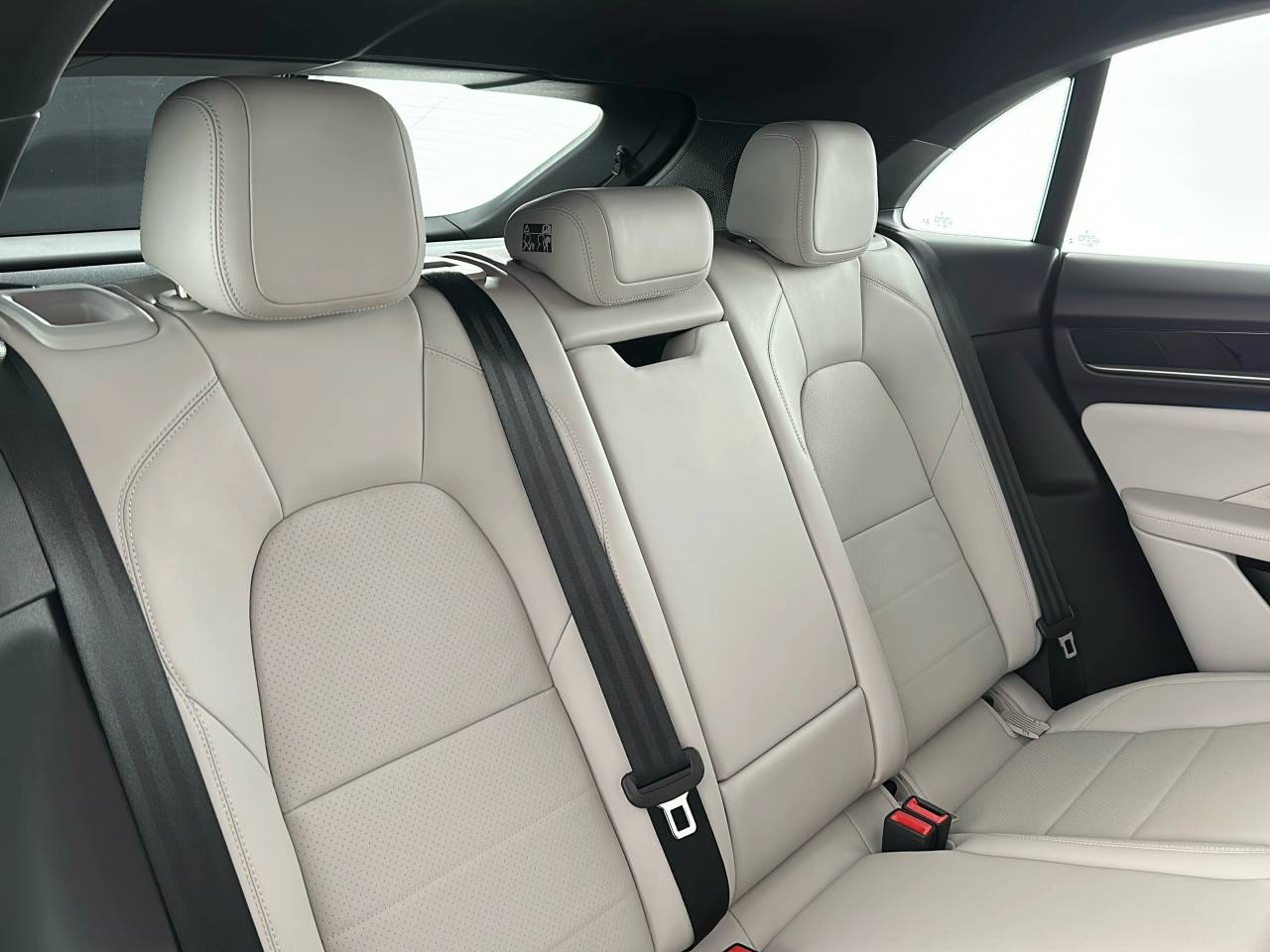 Macan 4S (11) image 11