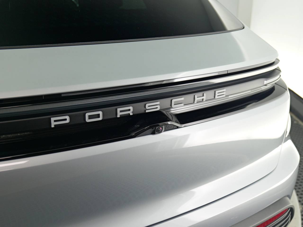Macan (100) image 14