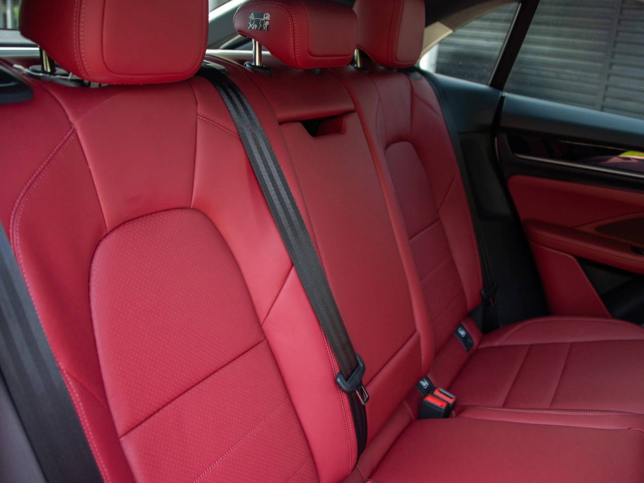 Macan (66) image 36
