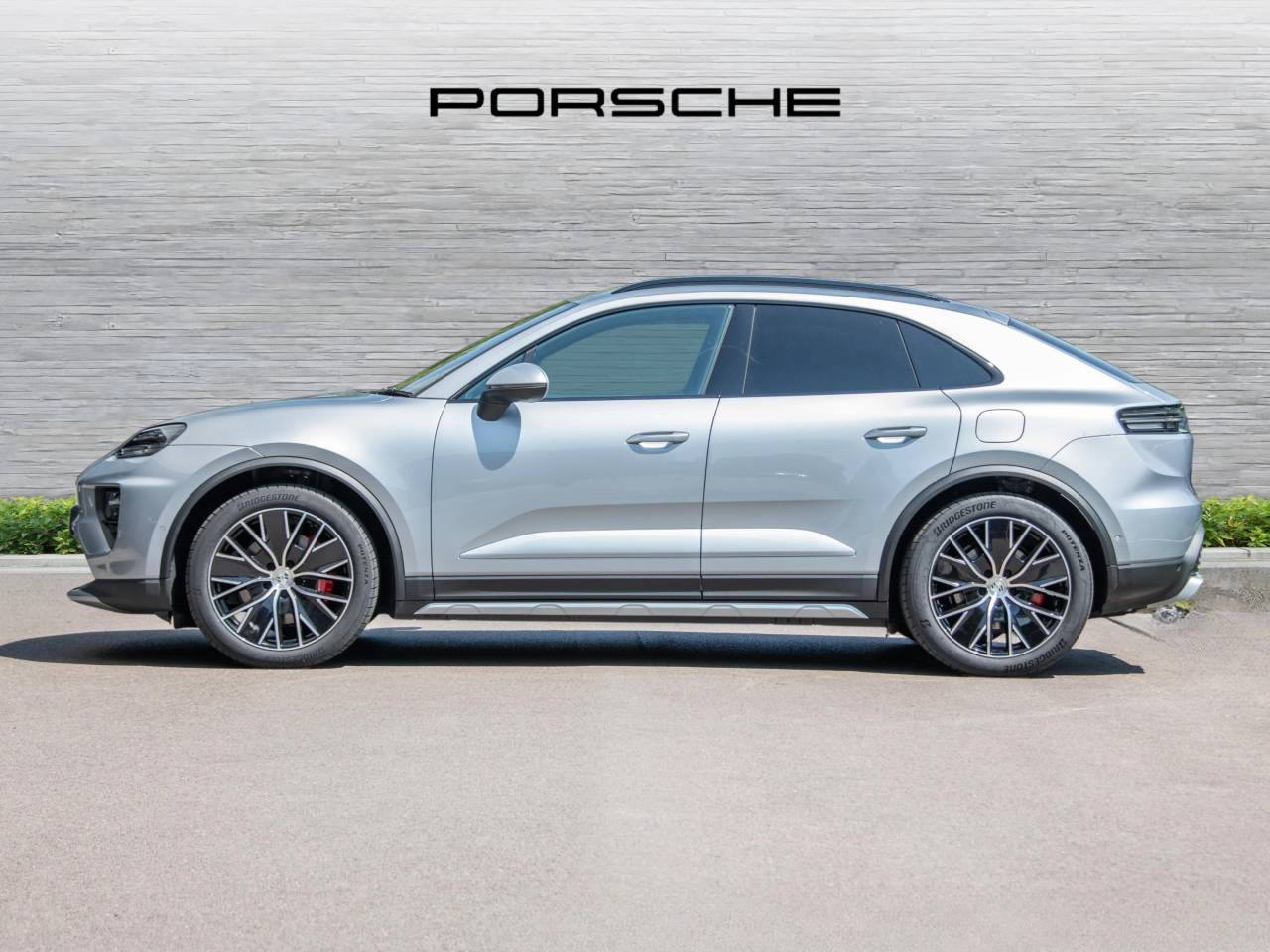Macan (66) image 02
