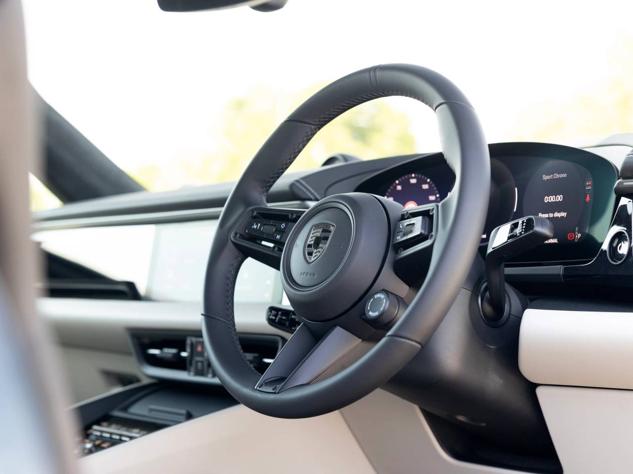 Macan TURBO (3) image 75