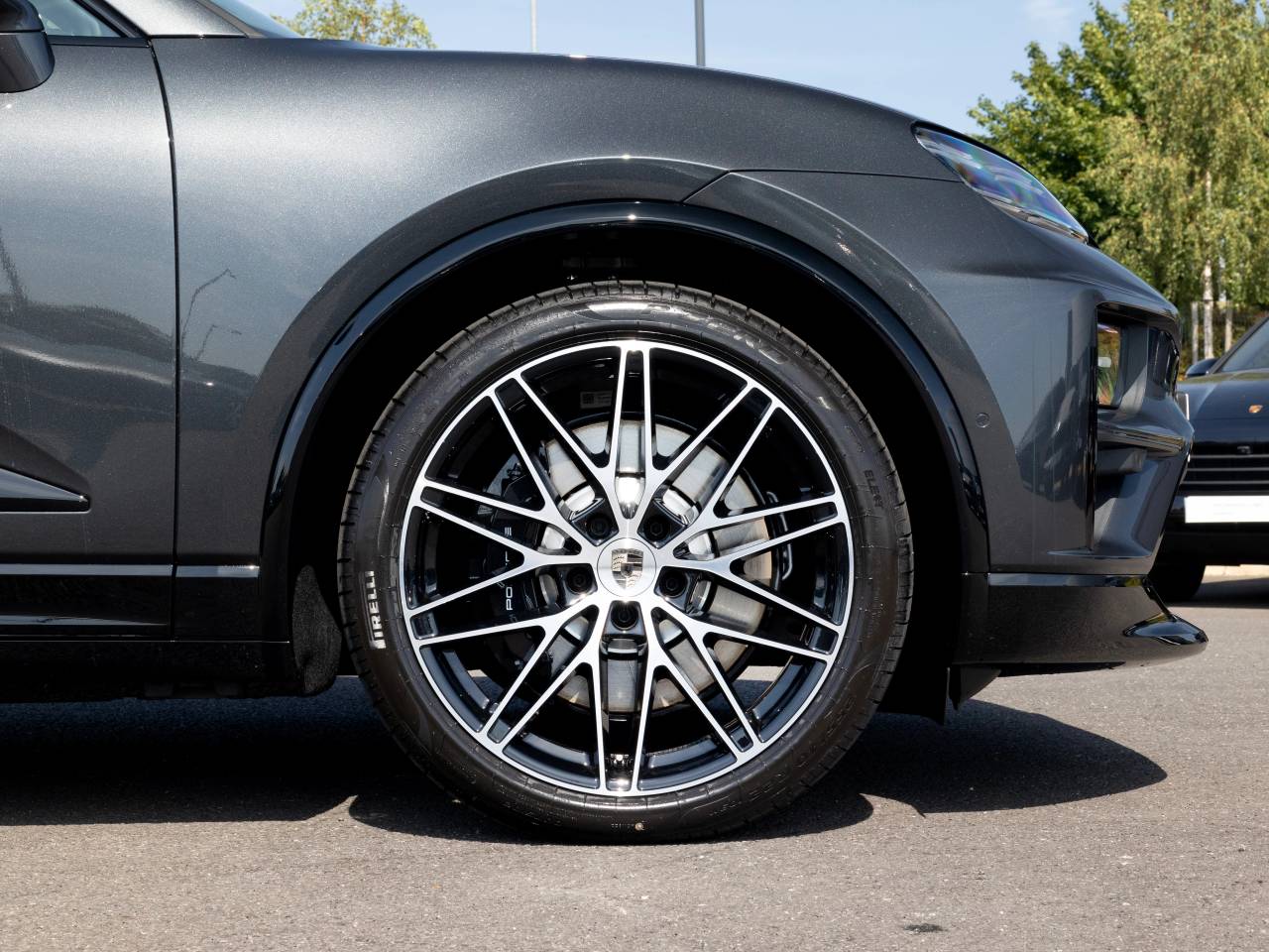 Macan TURBO (3) image 06