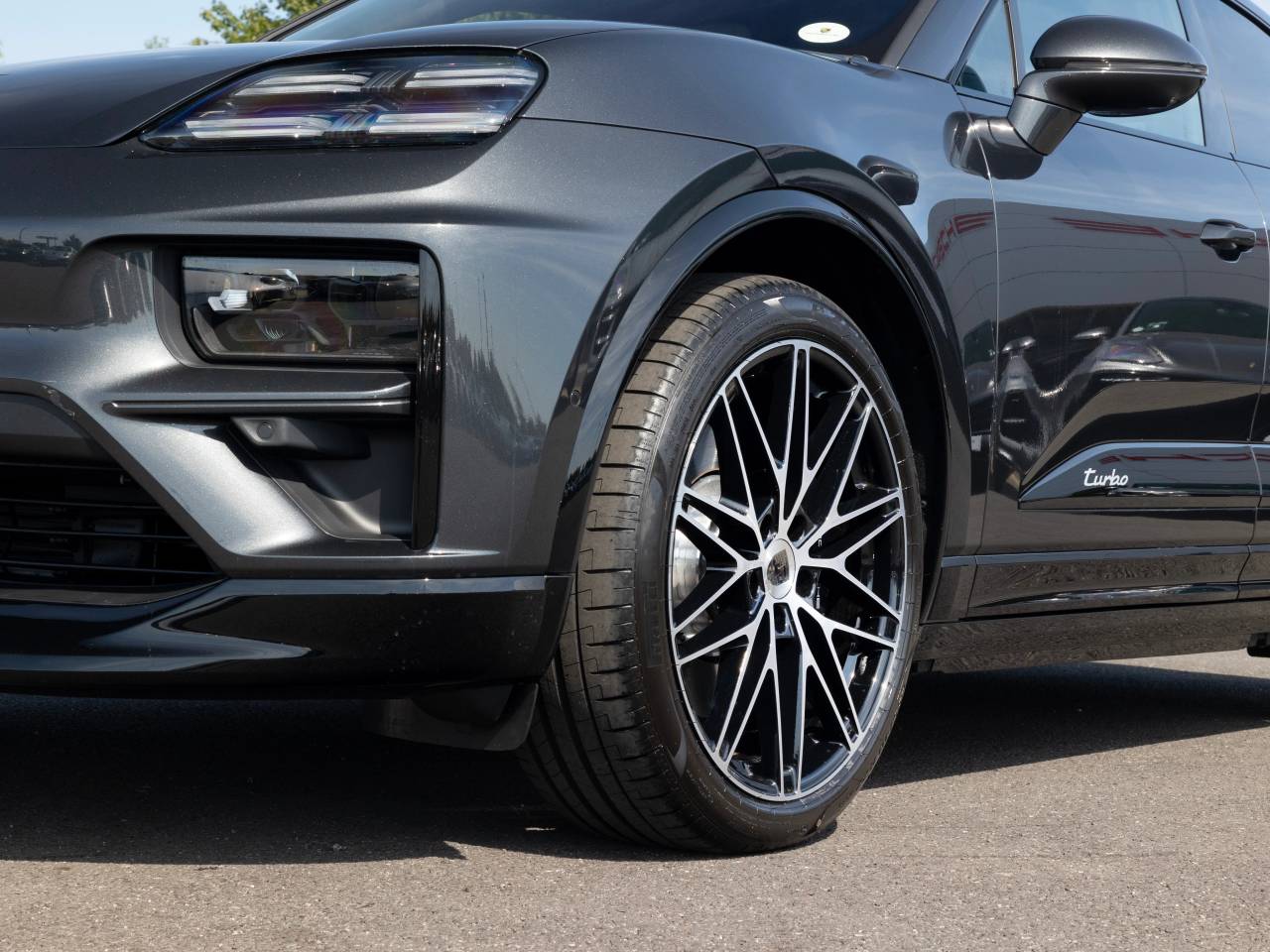 Macan TURBO (3) image 17