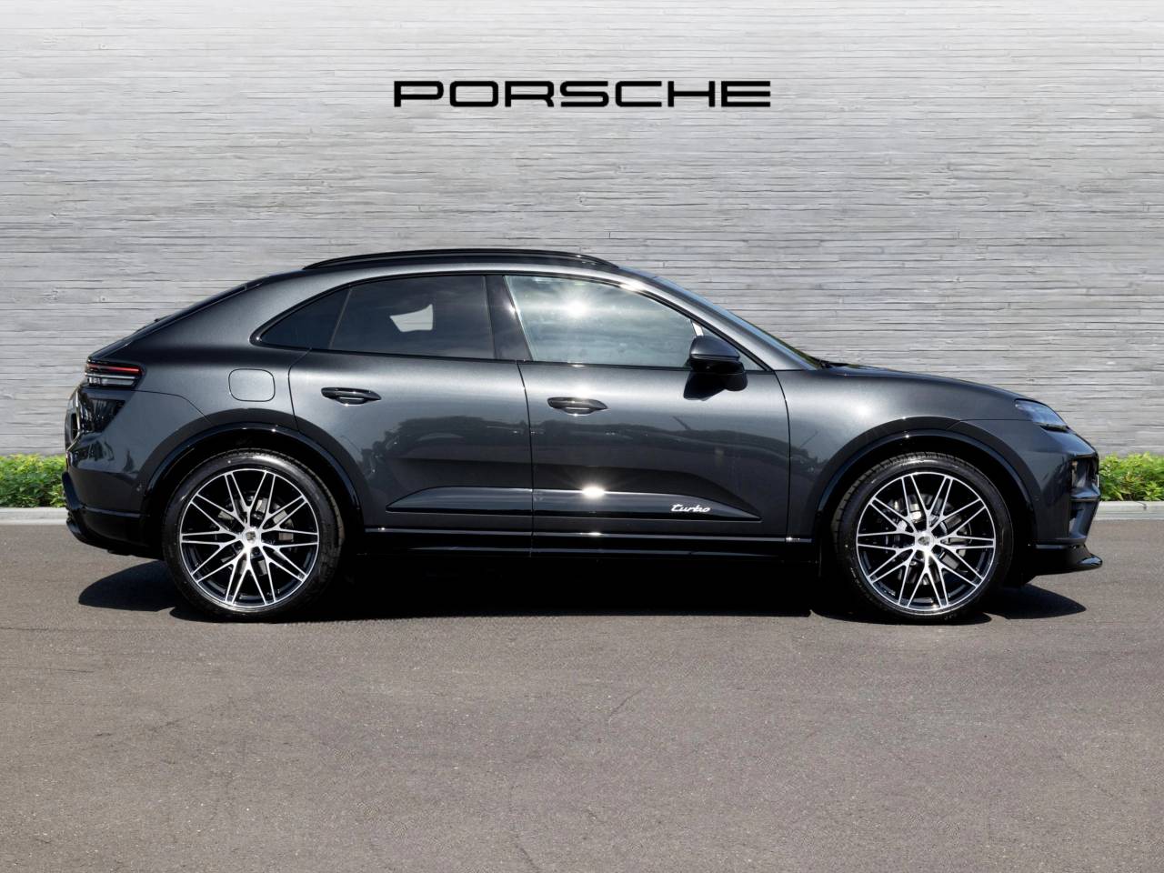 Macan TURBO (3) image 02