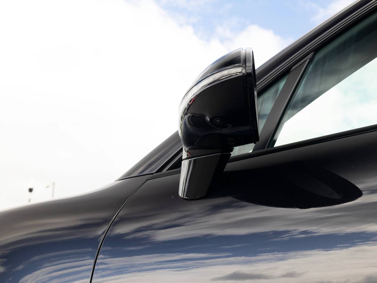 Macan (89) image 20