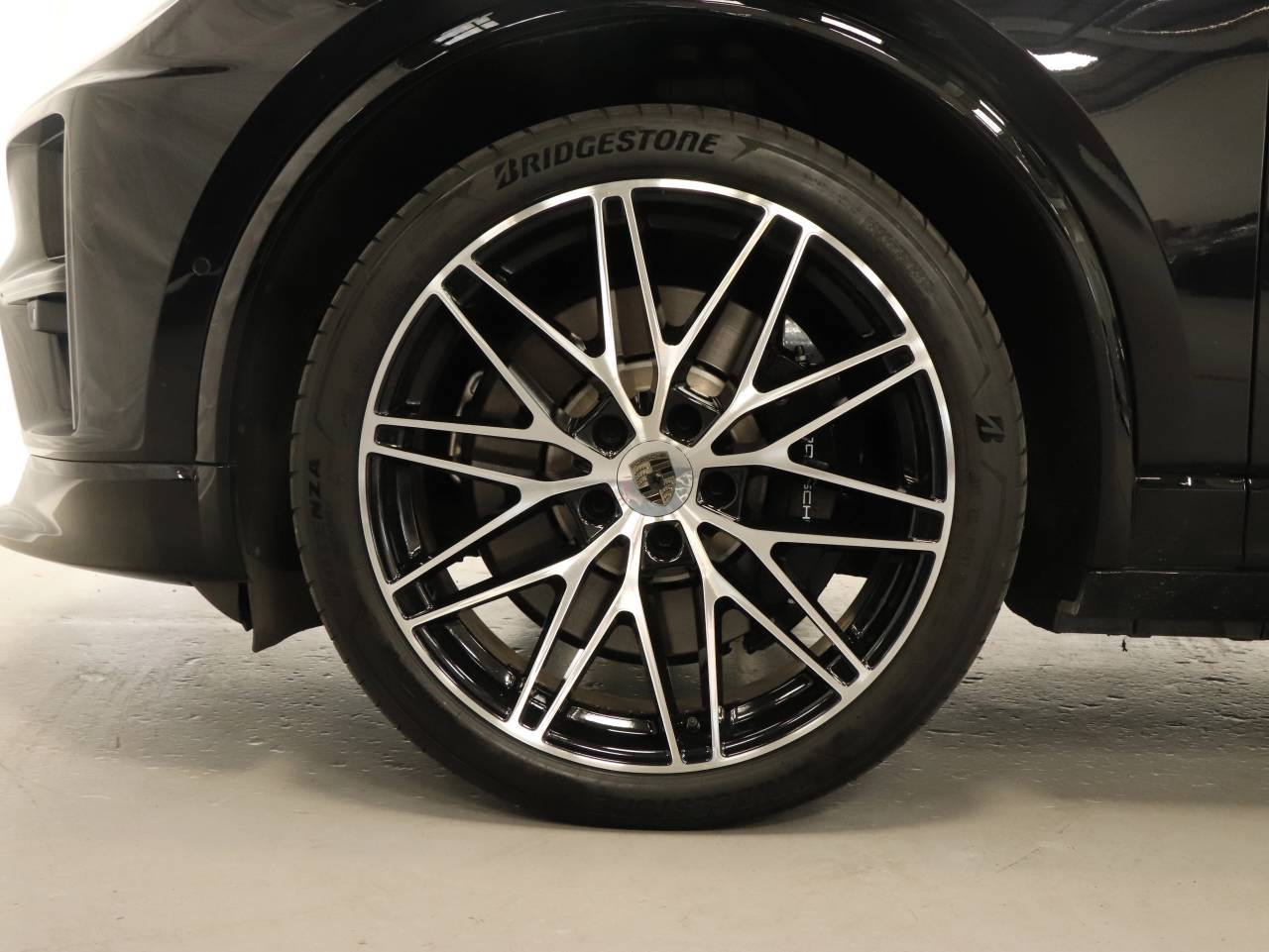 Macan TURBO (2) image 08