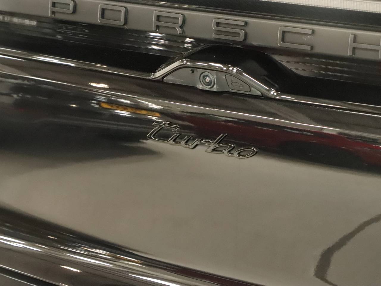 Macan TURBO (2) image 15