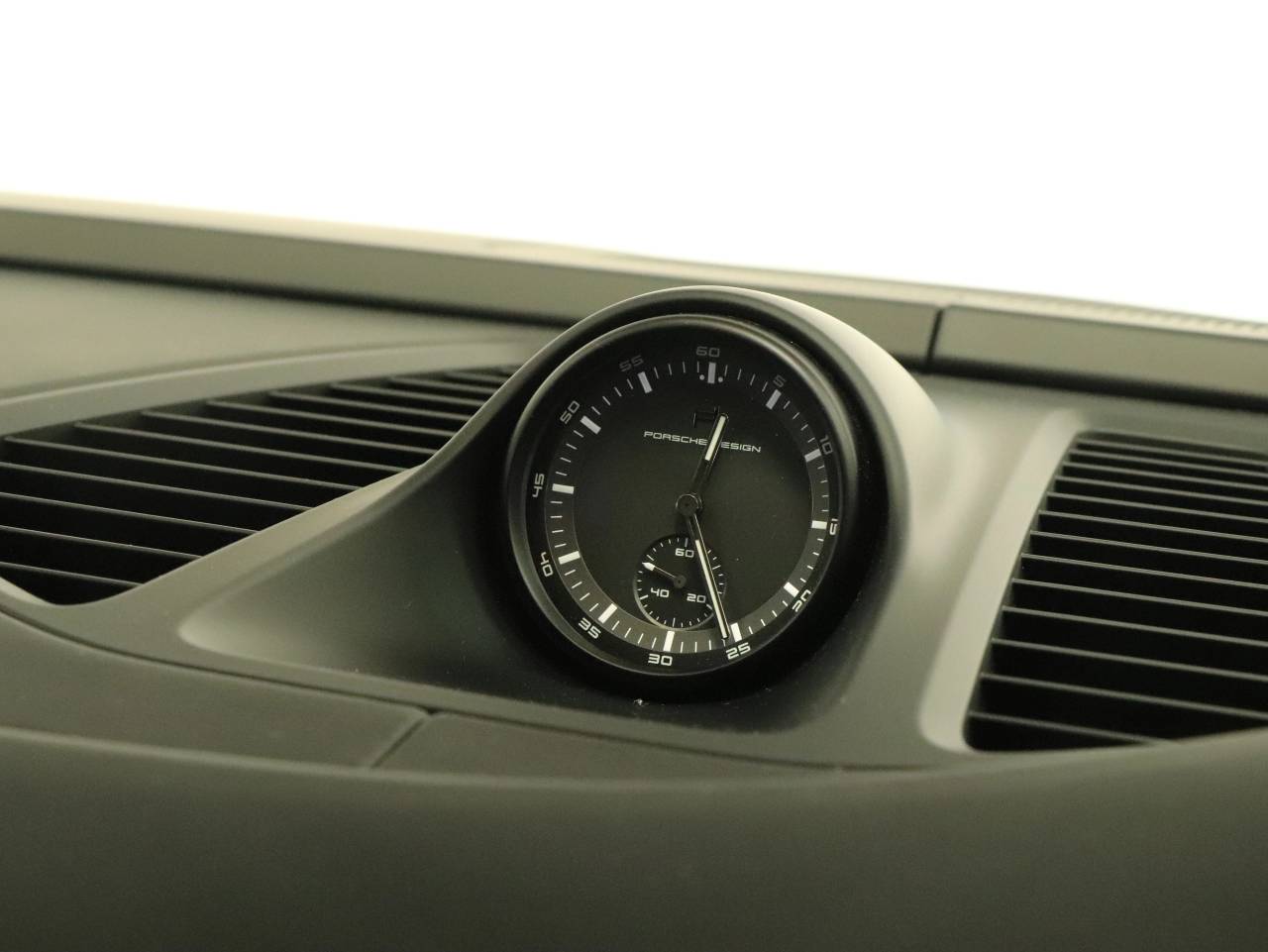Macan TURBO (2) image 24