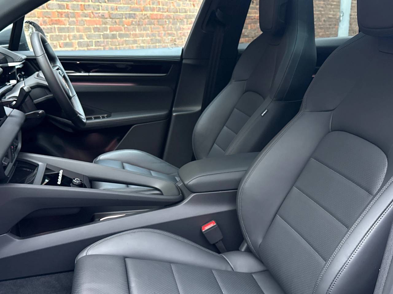 Macan 4S (1) image 16