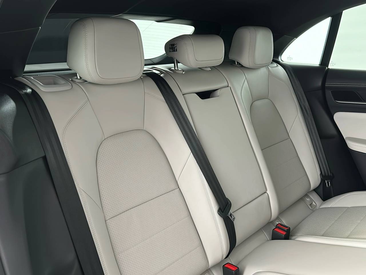 Macan BASE (15) image 23
