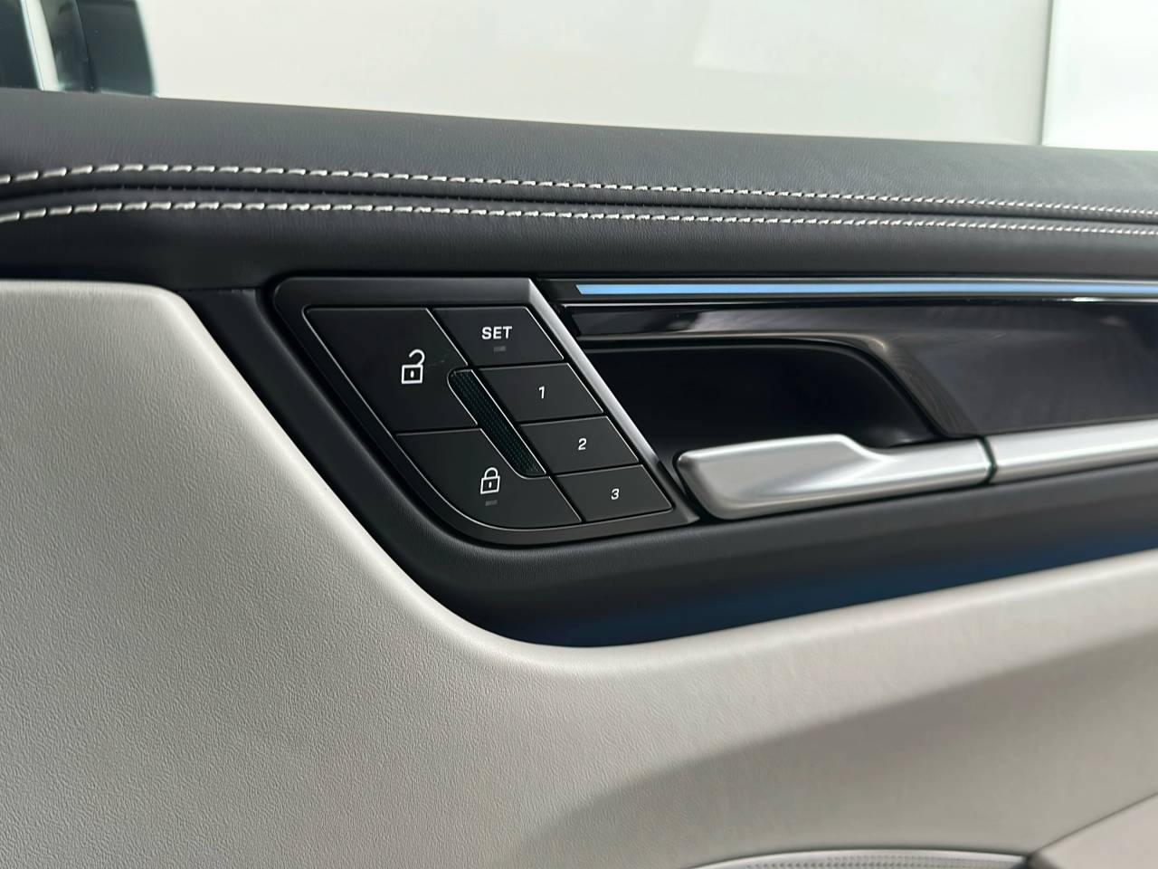 Macan BASE (15) image 30