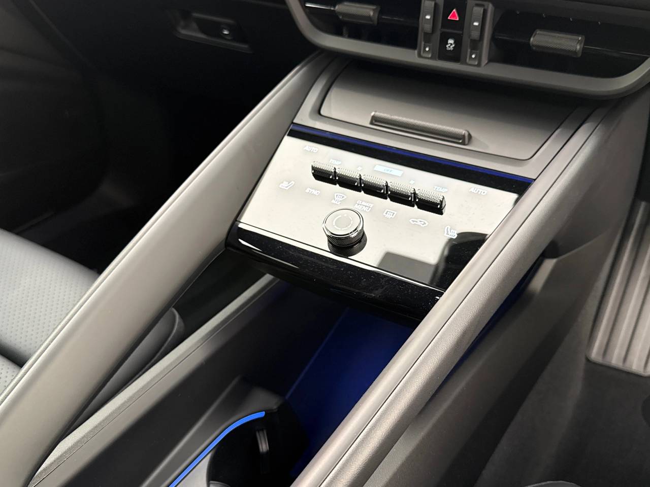 Macan (88) image 30