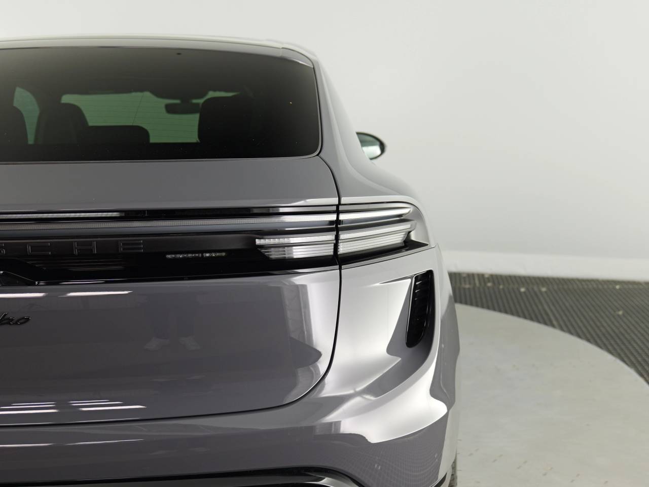 Macan (108) image 16