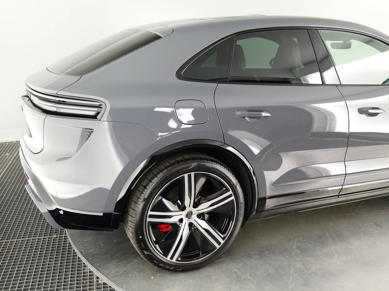 Macan (108) image 17