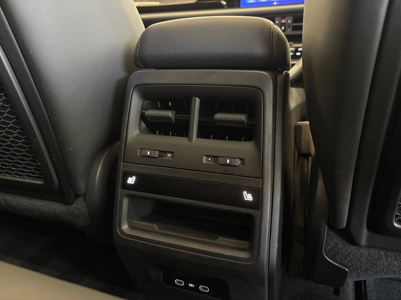 Macan 4 (4) image 44