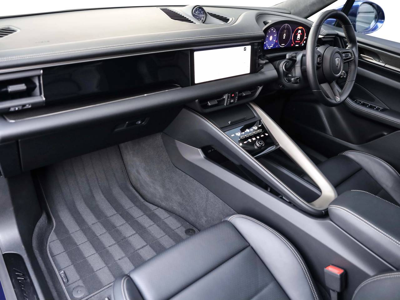 Macan TURBO (1) image 04