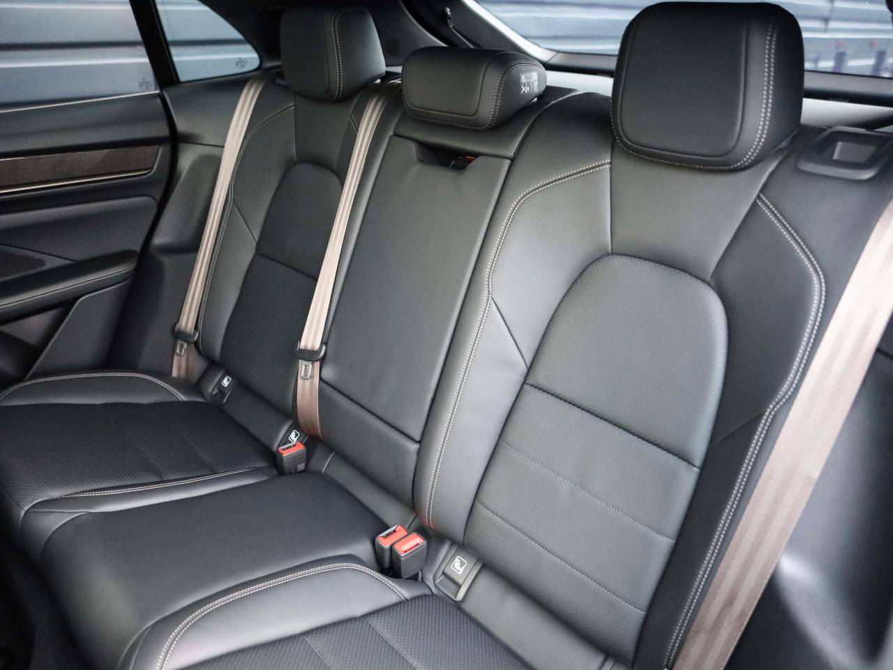 Macan TURBO (1) image 15