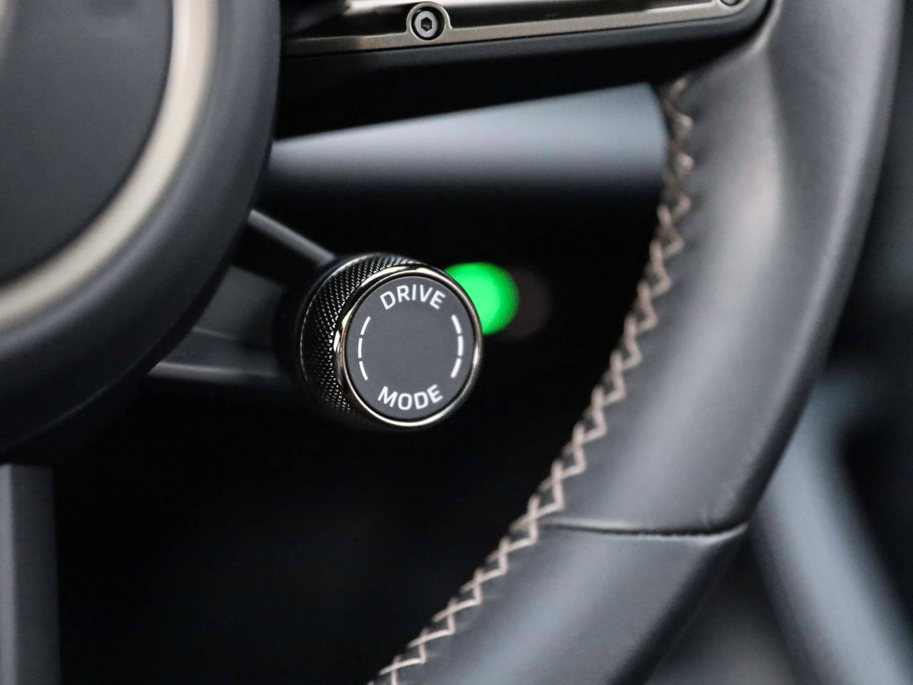 Macan TURBO (1) image 20