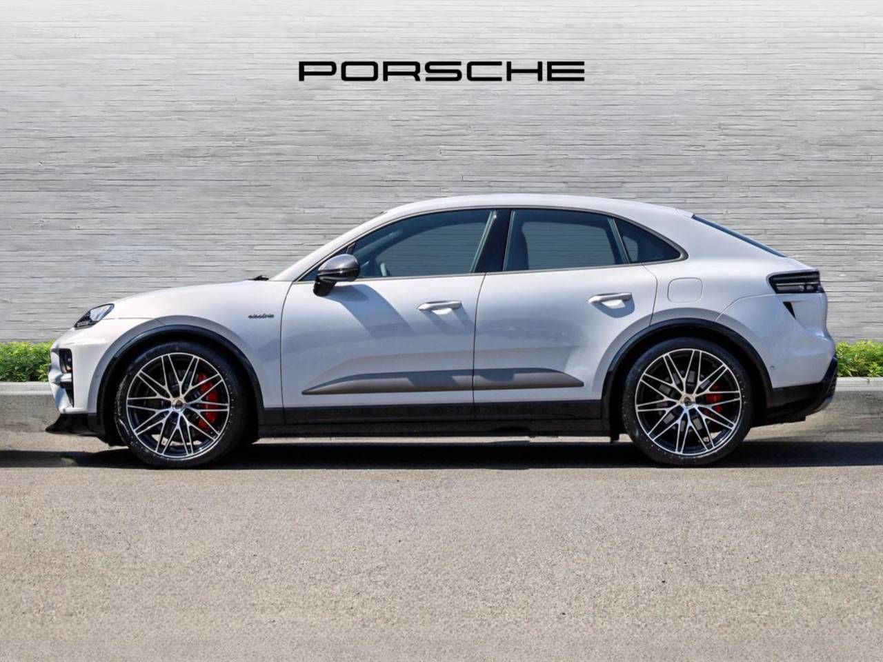 Macan TURBO (6) image 06