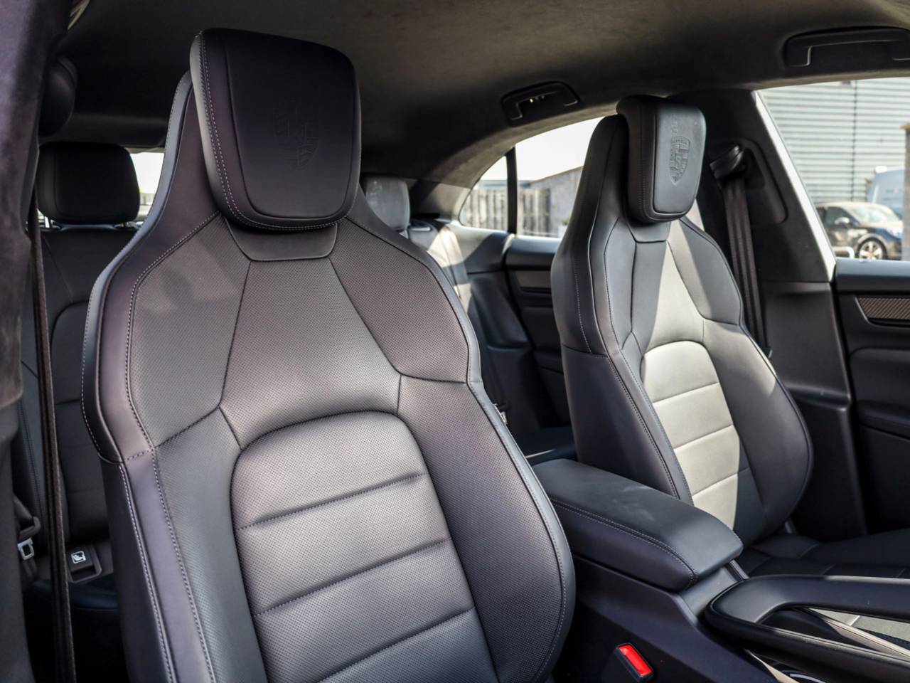 Macan TURBO (6) image 05