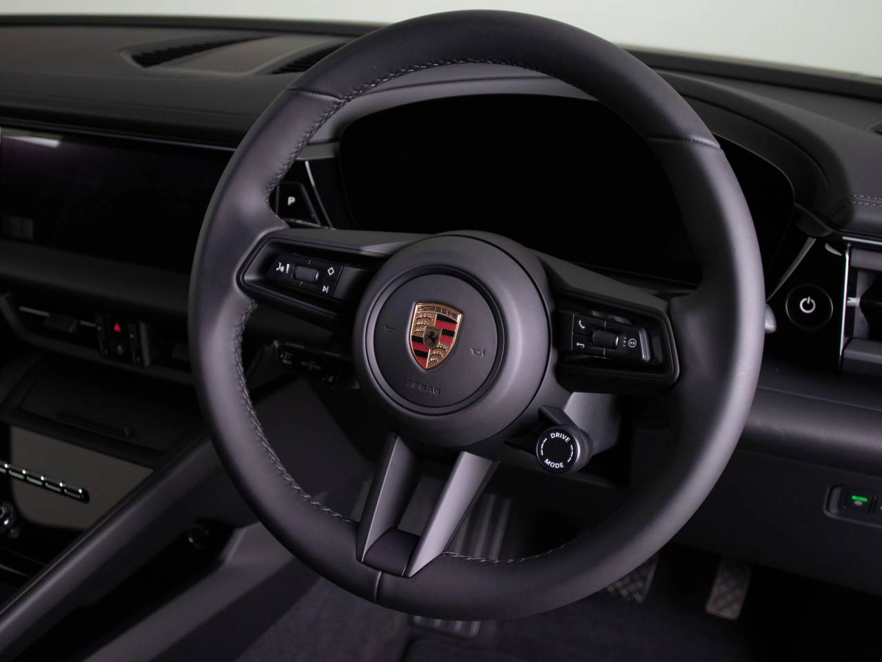 Macan (15) image 09