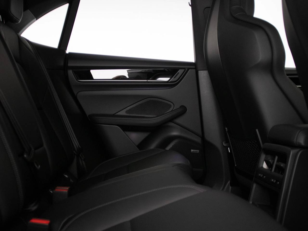 Macan (31) image 32