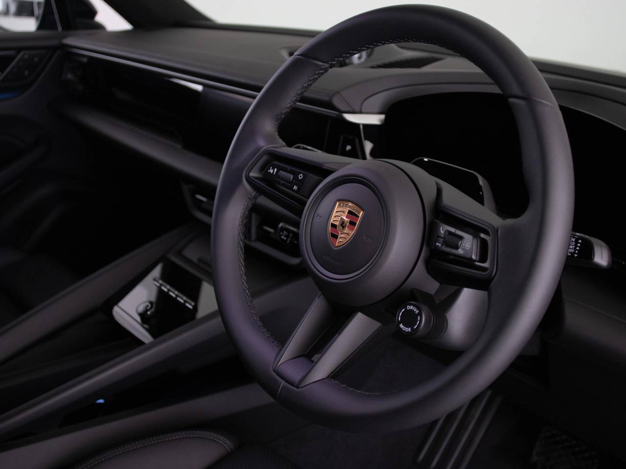 Macan (31) image 35