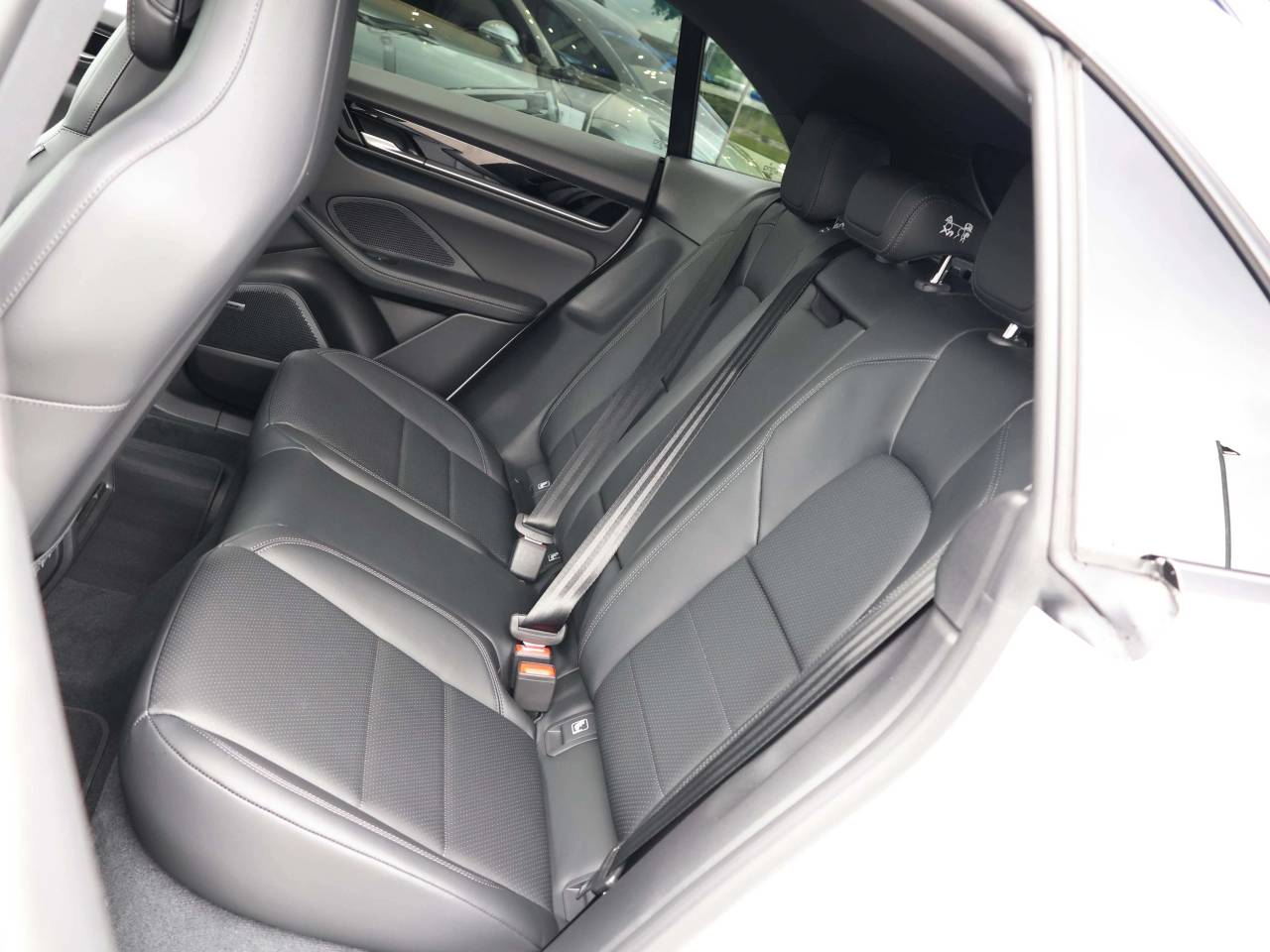 Macan BASE (19) image 19