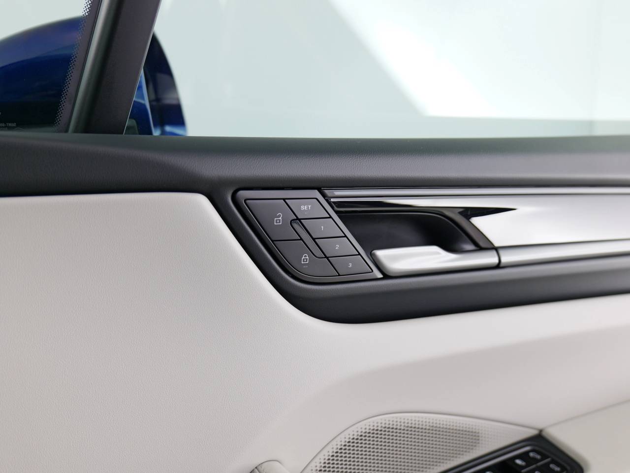 Macan (99) image 33