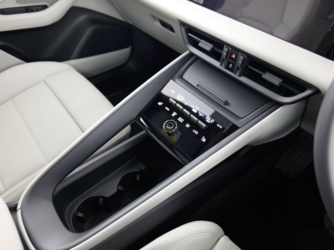 Macan (99) image 25