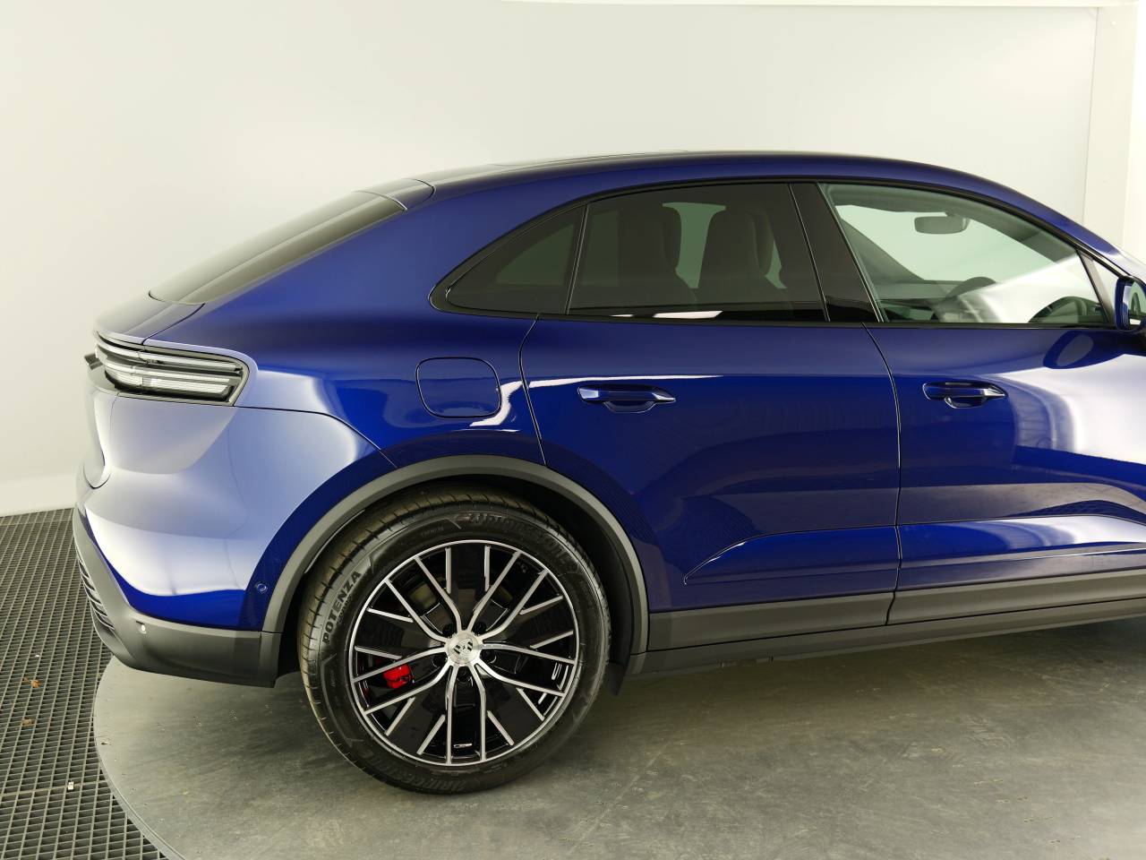 Macan (99) image 16