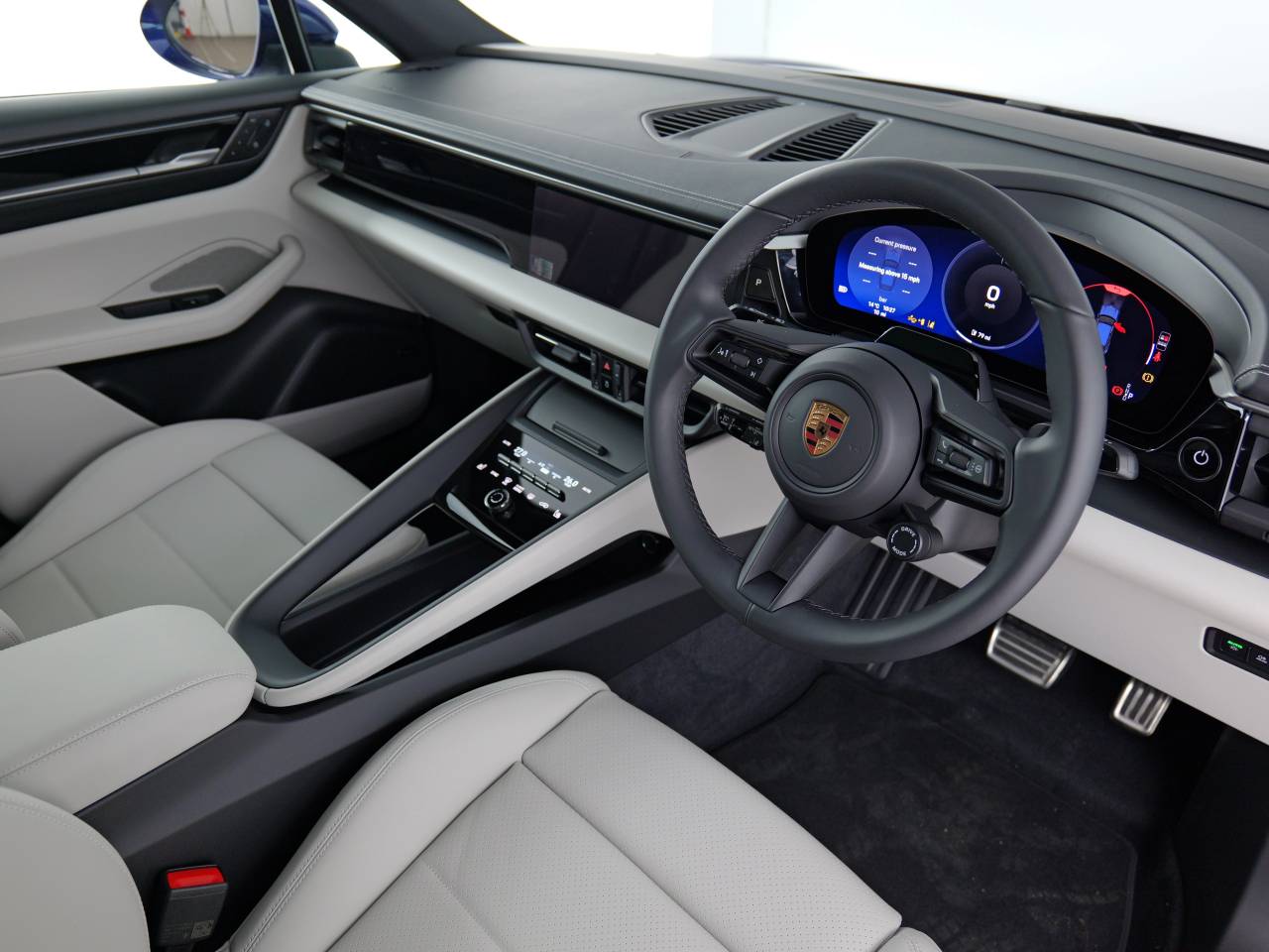 Macan (99) image 04