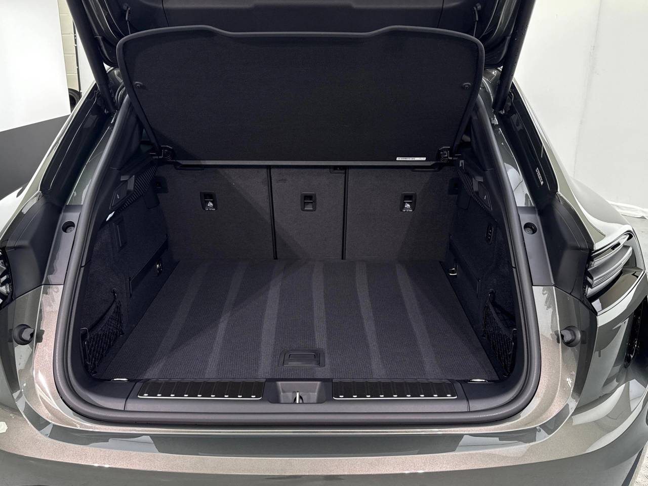 Macan (99) image 16
