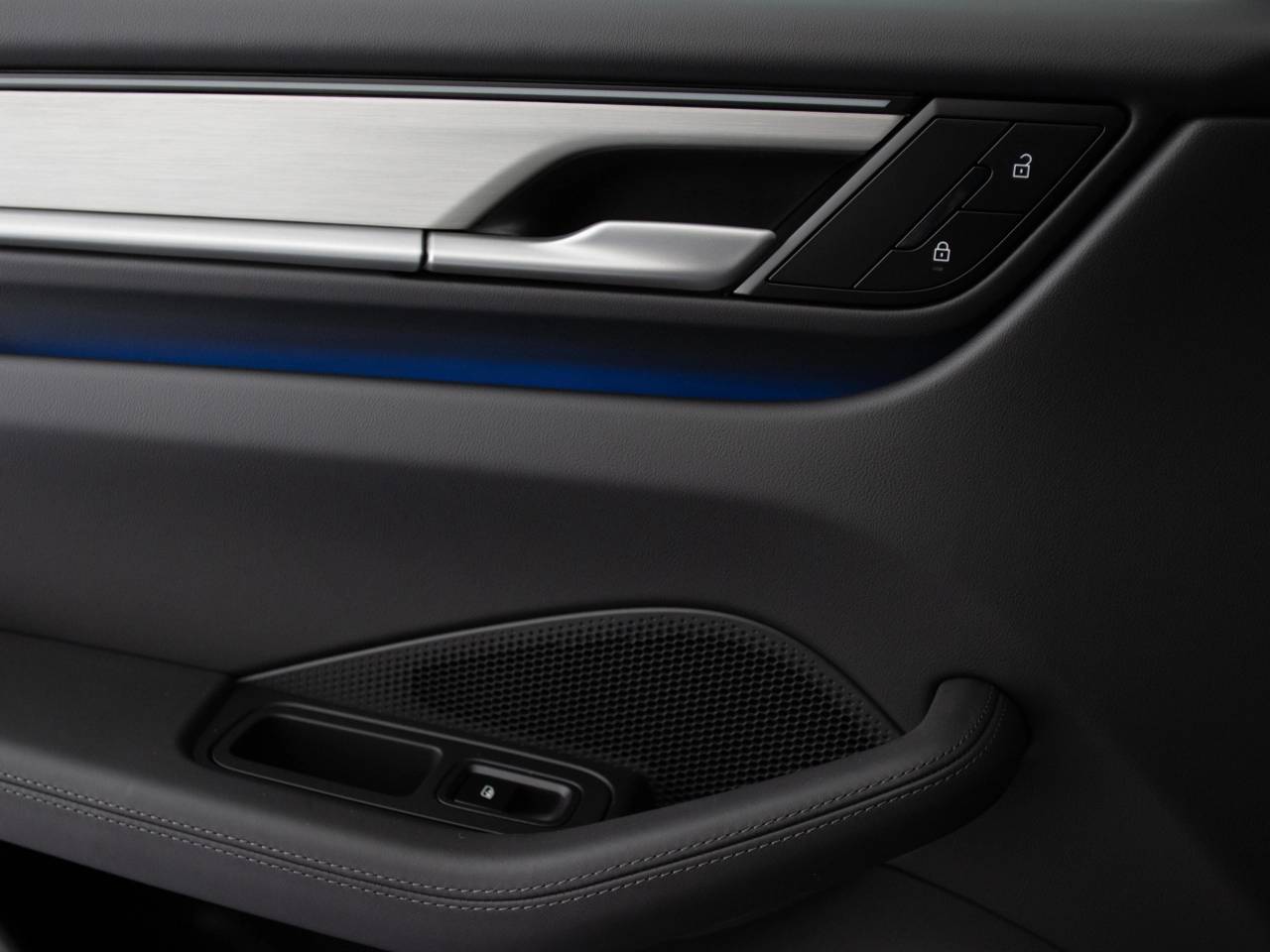 Macan BASE (5) image 27