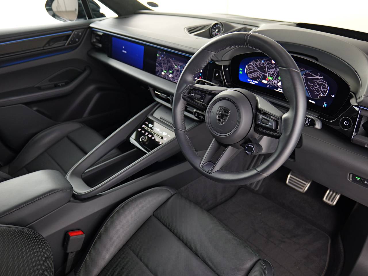 Macan TURBO (5) image 04
