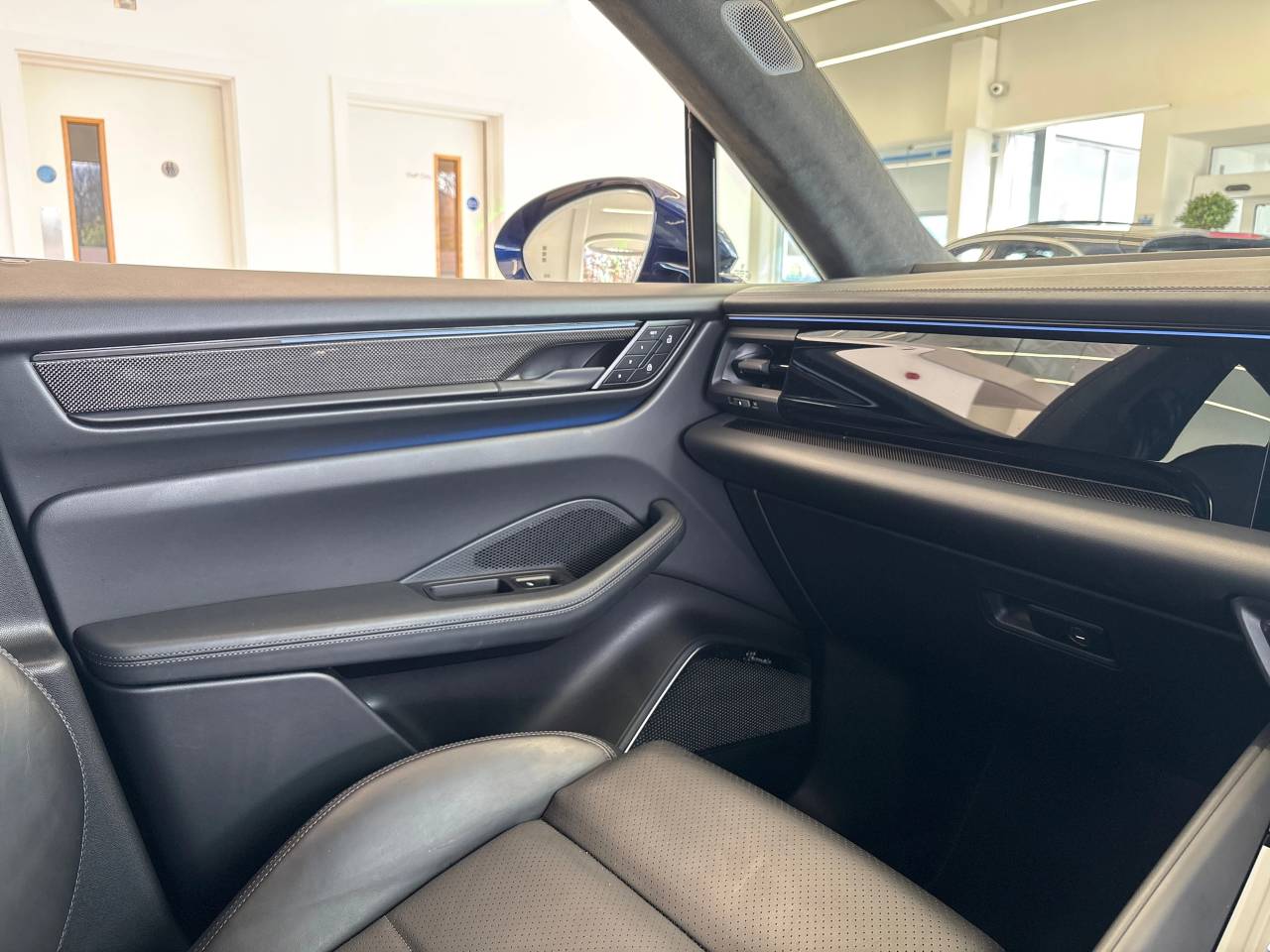 Macan TURBO (4) image 38