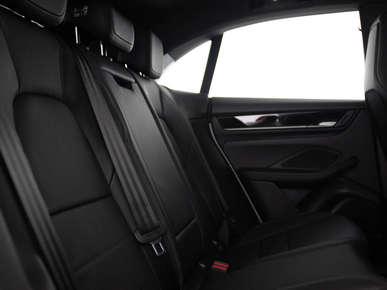 Macan BASE (9) image 31